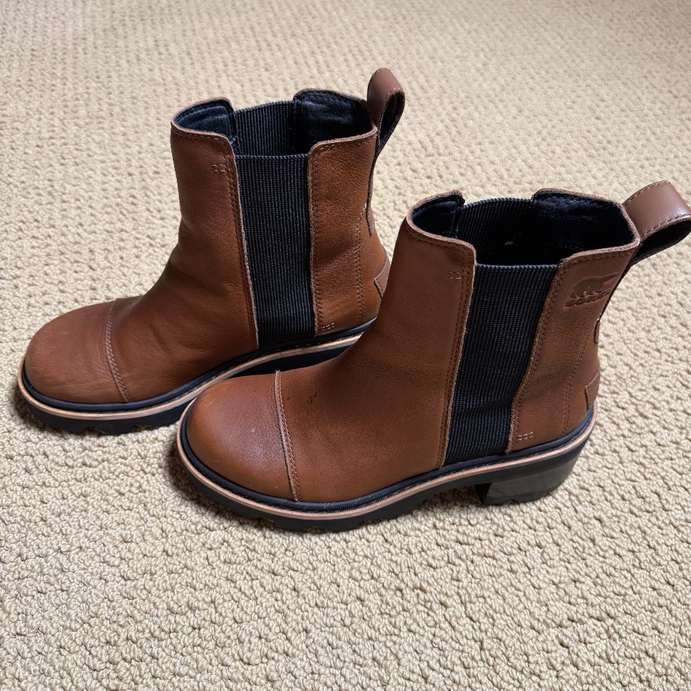 Sorel JOAN NOW Women's Chelsea Boot in Brown/Tobacco/Black Size 6.5